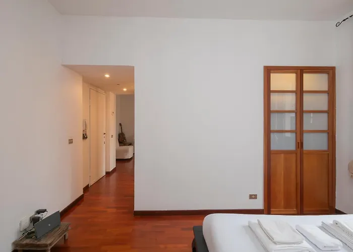 Apartament Ihost Flat - Sestini 11